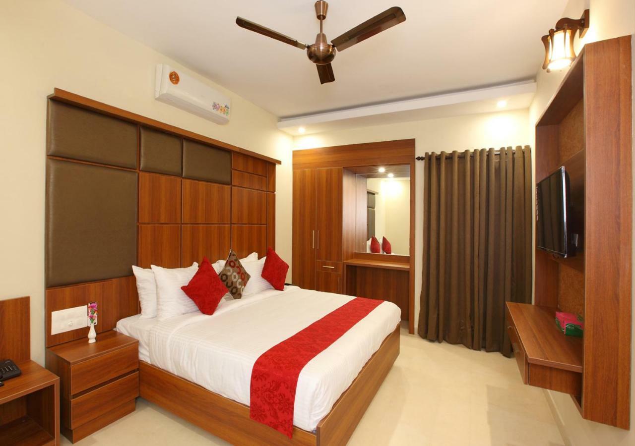Laimar Suites Kochi Екстериор снимка